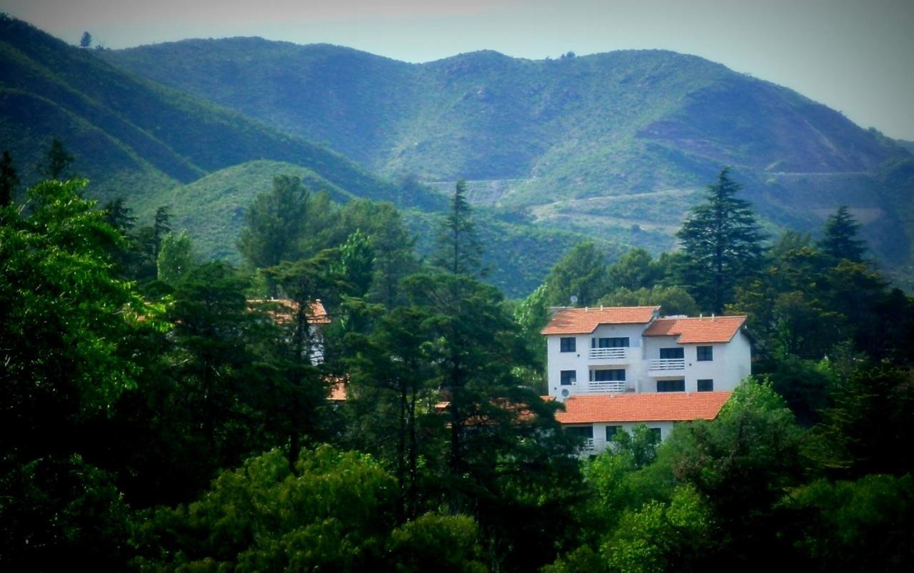 Las Ardillas Cabanas Y Suites La Falda Buitenkant foto